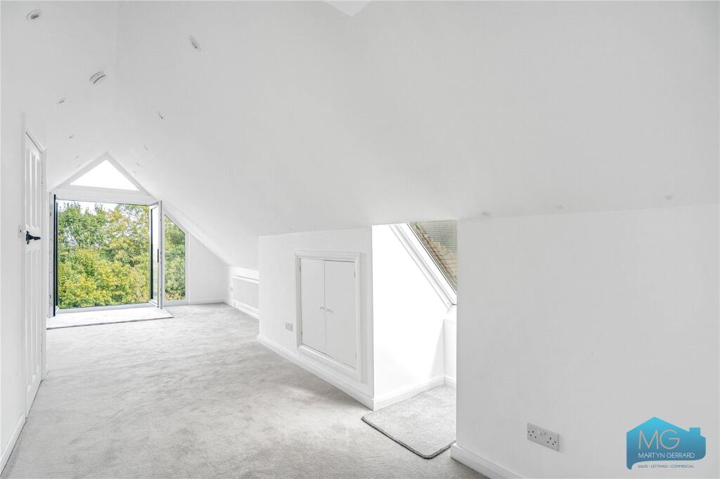House in London - View 3