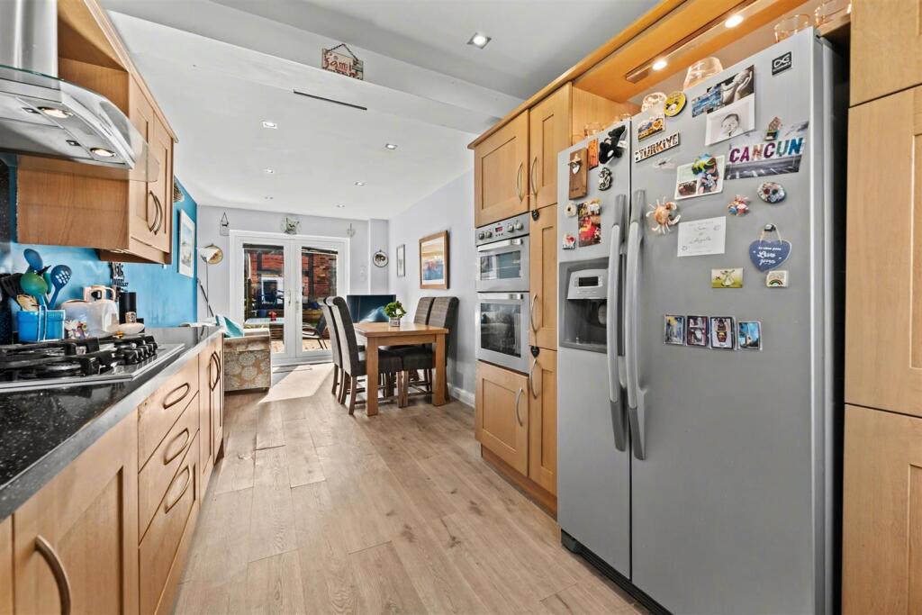 House in Great Oakley, Danesholme - View 4
