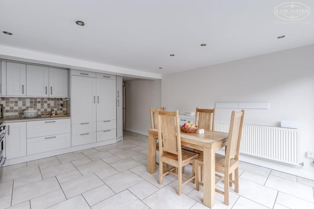 House in Bolton, Hunger Hill, Chew Moor - View 5