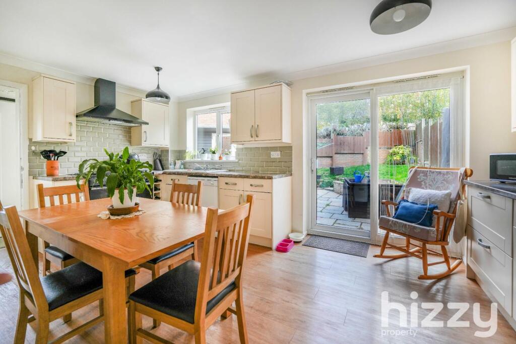 Bourchier Close, Hadleigh photo 3