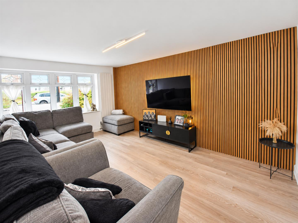 House in Southend-on-Sea - View 4