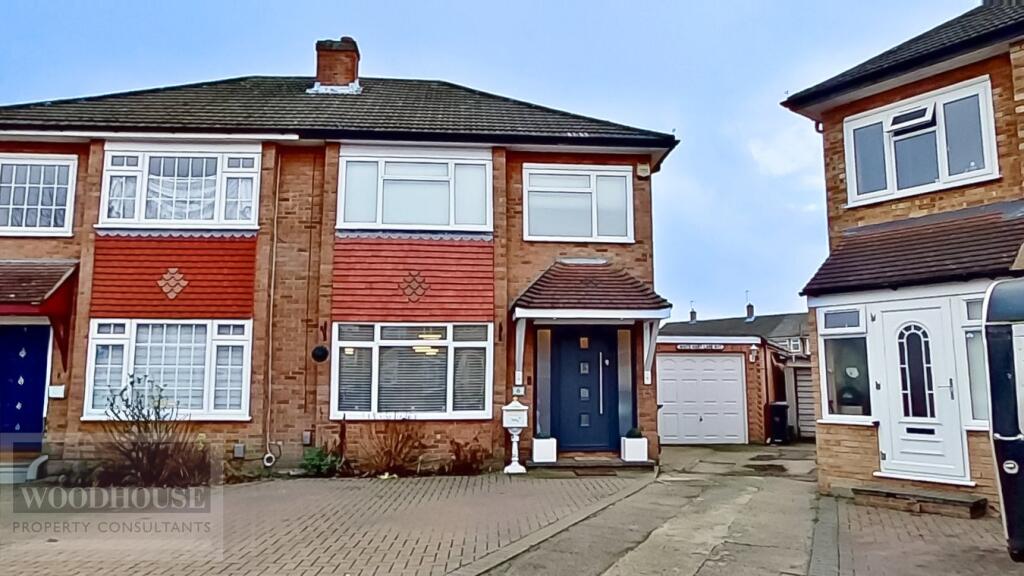 Main image of property: Bromleigh Close, Cheshunt, EN8