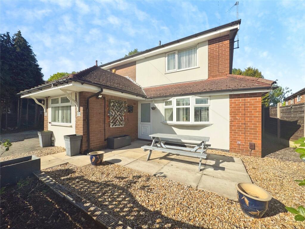 Main image of property: Longley Lane, Northenden, Manchester, M22