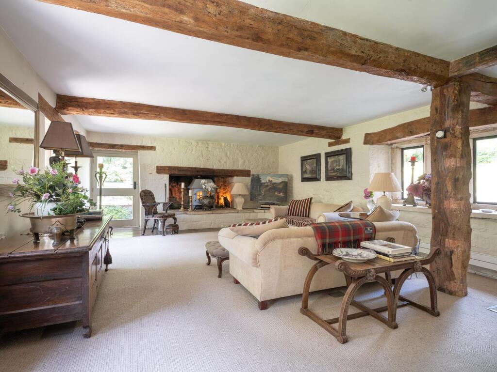 House in Stroud, Painswick - View 3