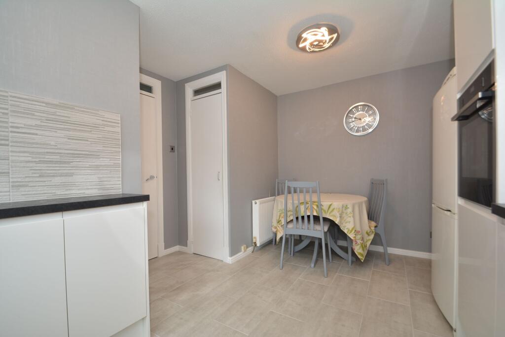House in Erskine, Renfrewshire - More
