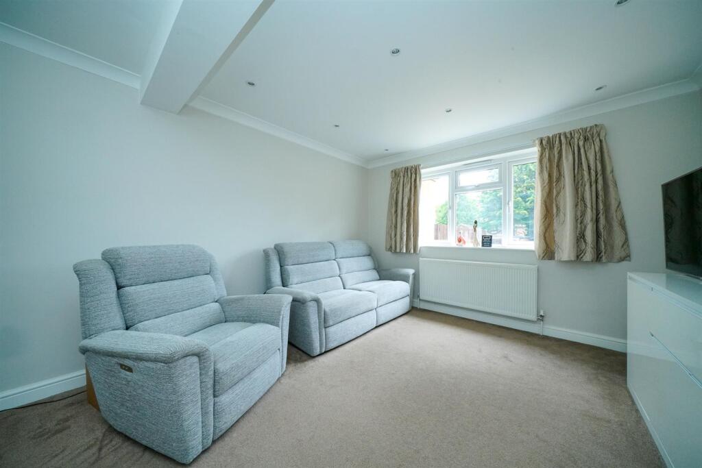 House in St Albans - View 5