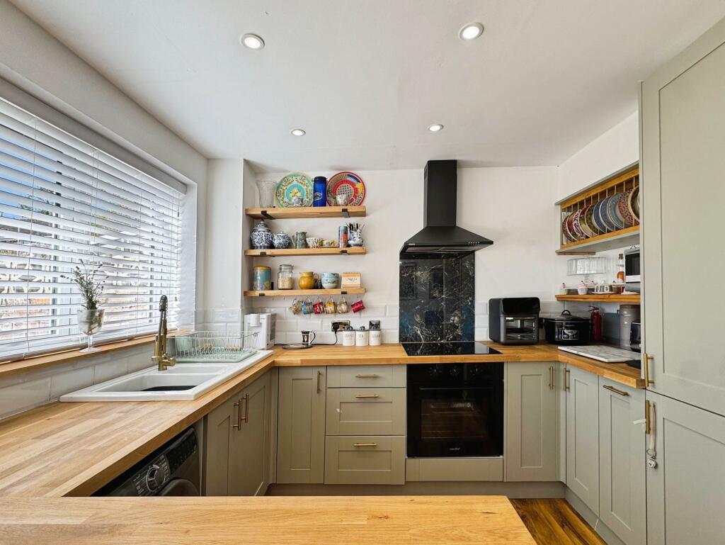 House in Swindon, West Overton - View 5