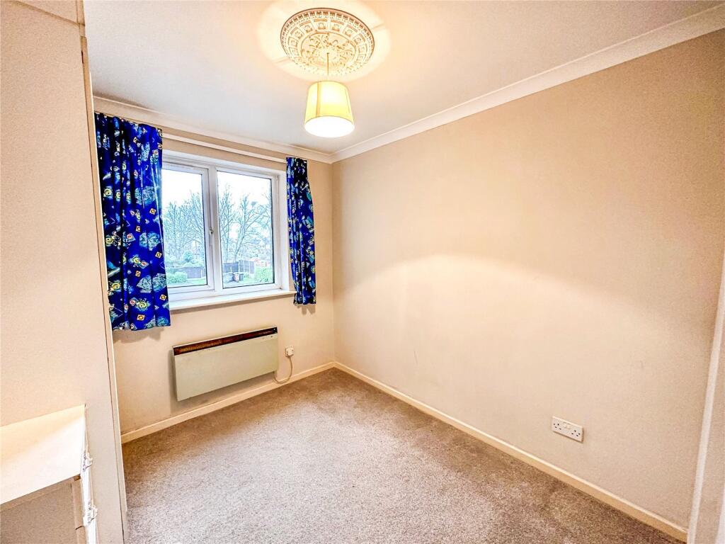St James Court, Voltaire Avenue, Salford, M6 - Mehr