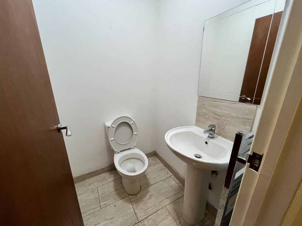 2 bedroom semi-detached house for rent