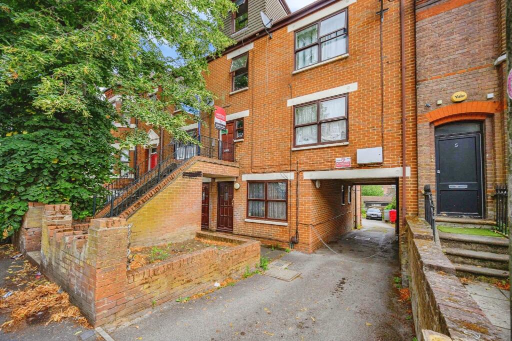 Main image of property: Napier Road, Luton, Bedfordshire, LU1