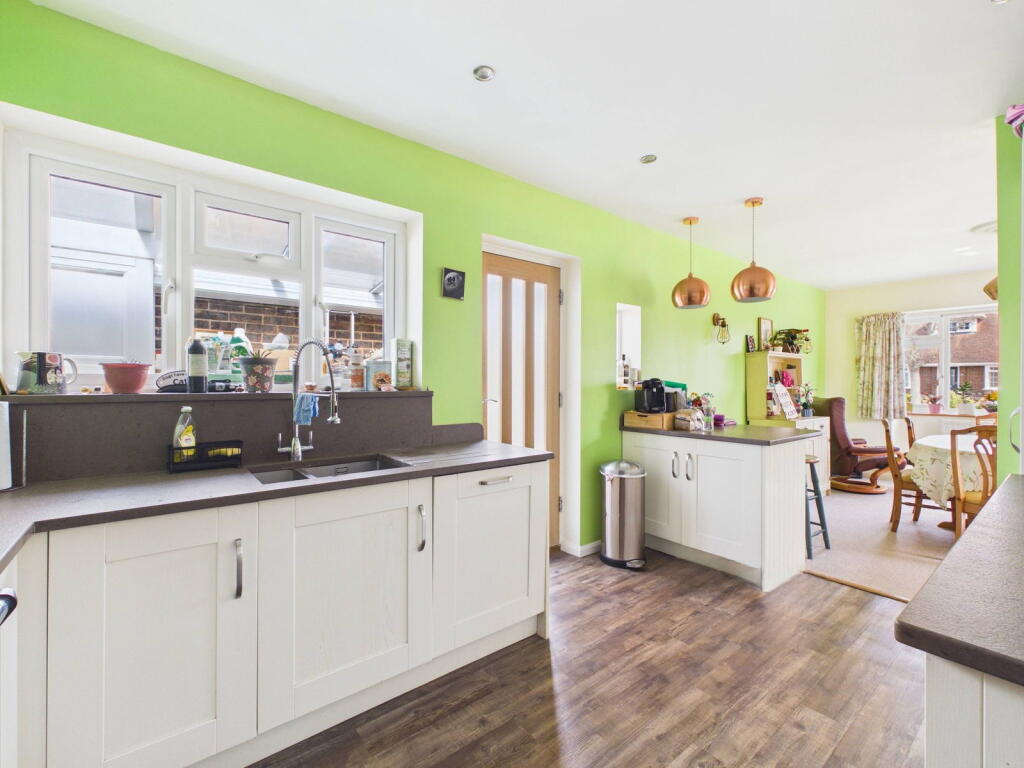St. Johns Avenue, Goring-by-Sea, Worthing, BN12 4HU - View 6