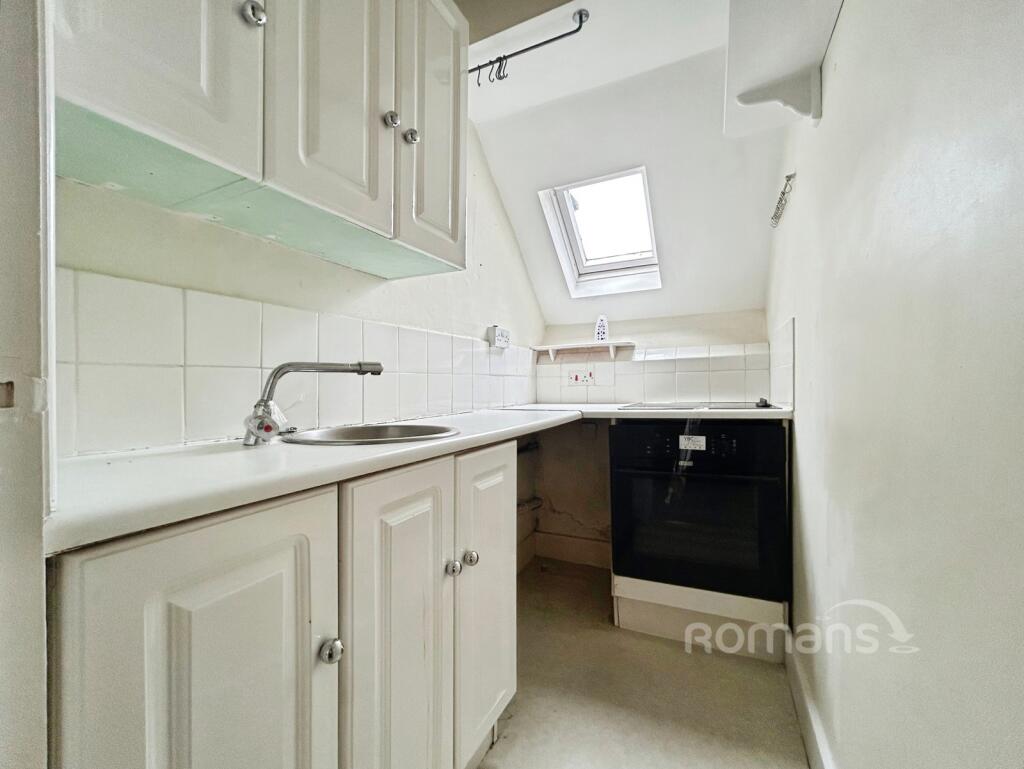 Apartment in Guildford - More