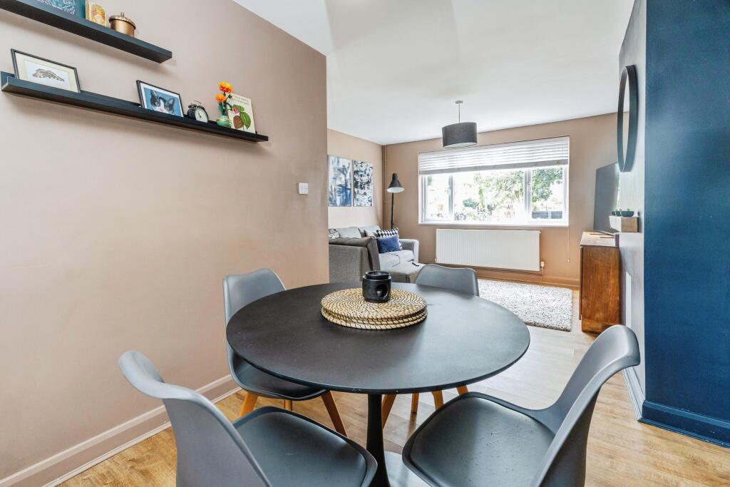 Scampton Avenue, Lincoln, LN6 - More