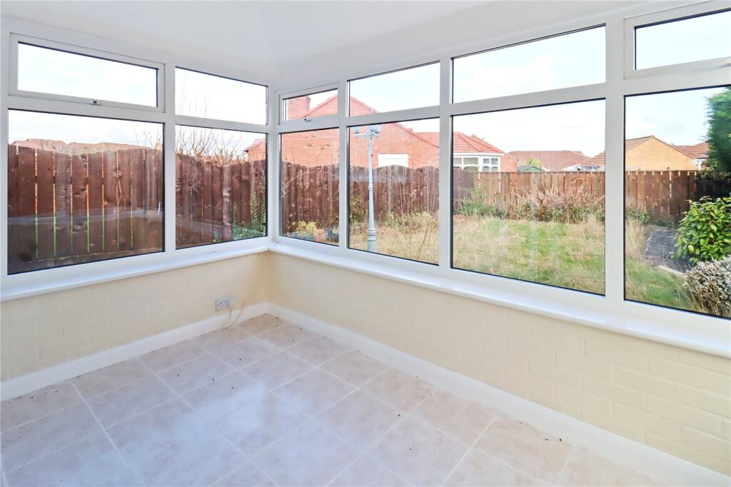 Alderley Drive, Newcastle upon Tyne, Tyne and Wear, NE12 photo 4