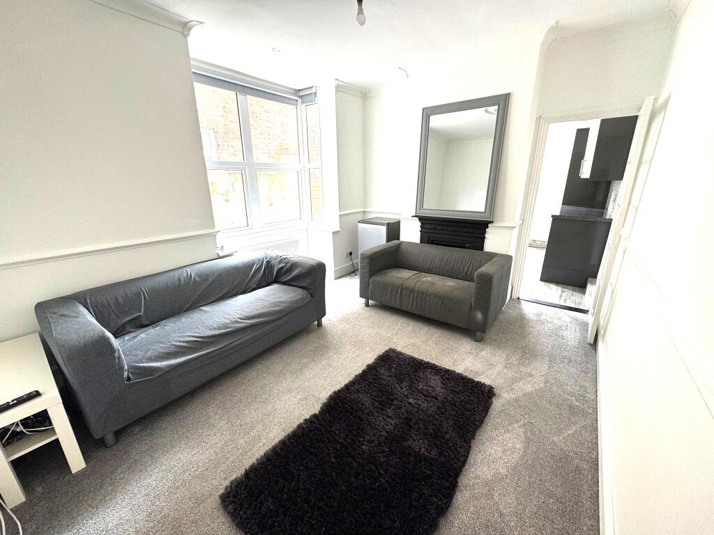 House in Portsmouth - View 4