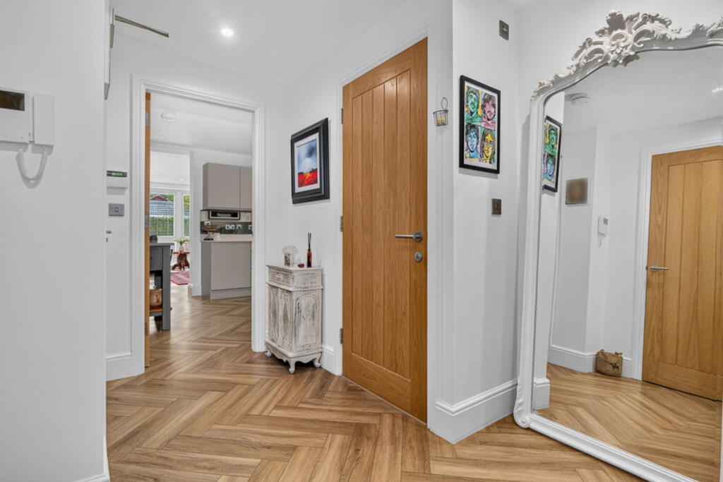 Apartment in Liverpool - More