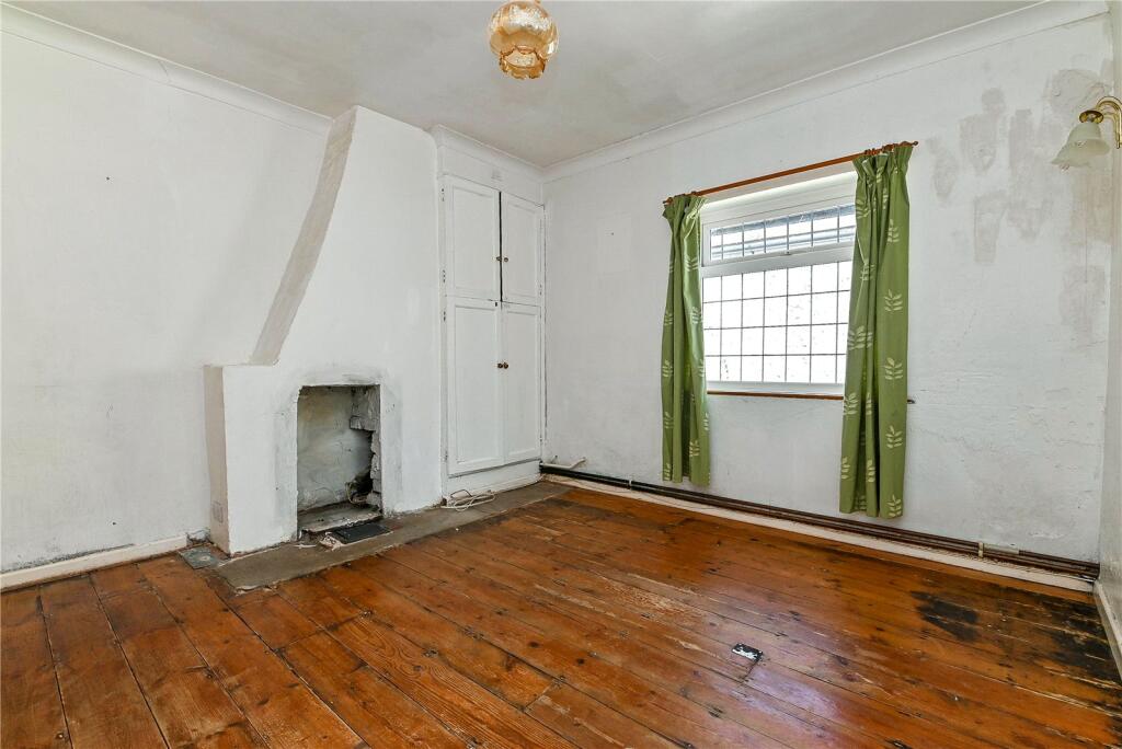 House in New Forest, Hordle - View 4