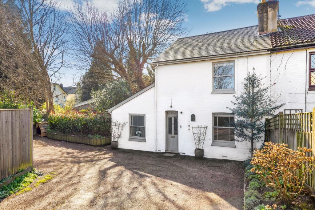 Main image of property: Queens Road, Tunbridge Wells, TN4