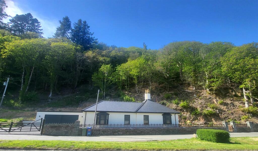 Main image of property: Bodowen Lodge, Barmouth