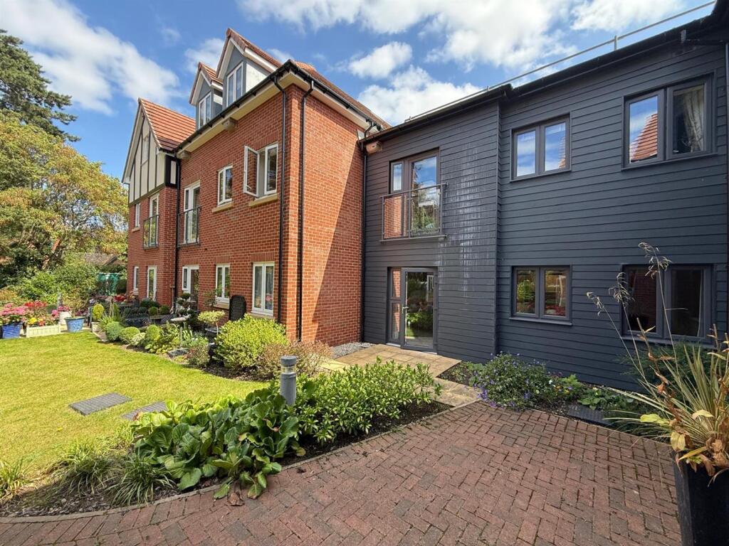 1-bed house on Wenlock Road, Shrewsbury, £220,000