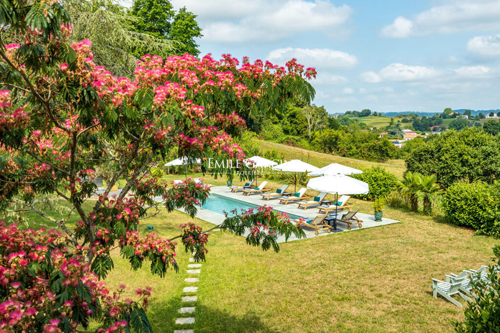 Main image of property: Aquitaine, Pyrénées-Atlantiques, Bayonne