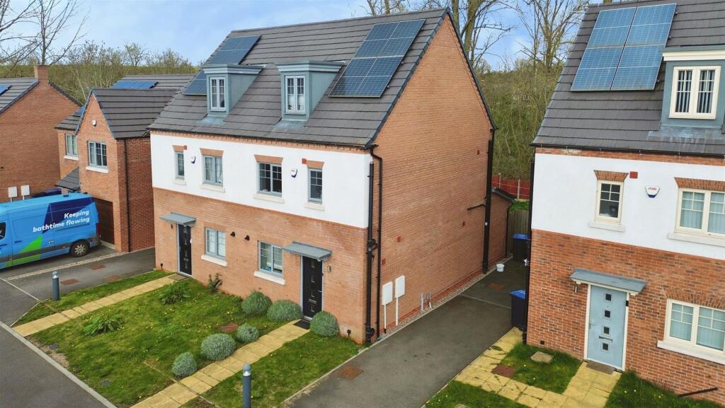 Main image of property: Merynton Close, Newbold, Rugby