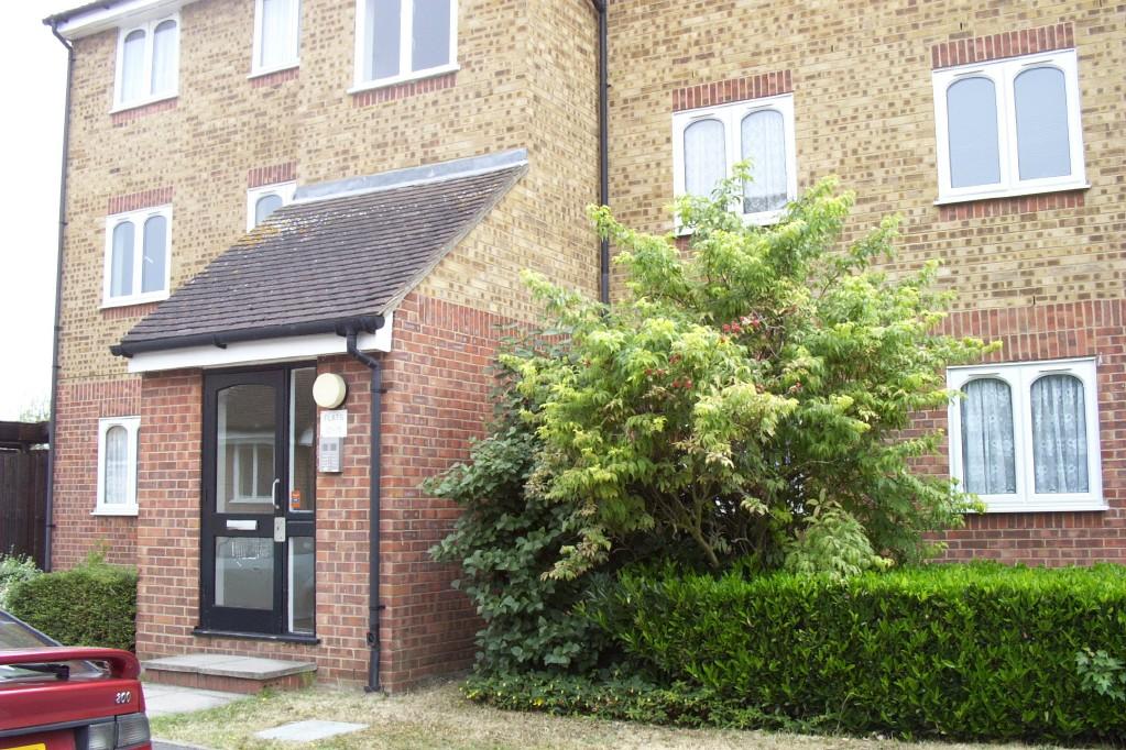 Main image of property: Wingrove Drive,Purfleet,RM19