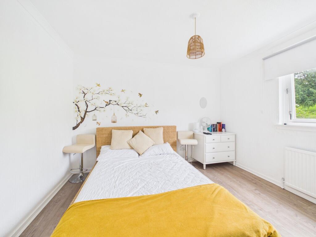 Apartment in East Kilbride, Whitemoss, The Village - View 5