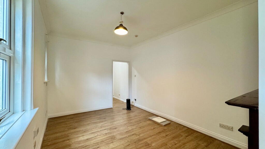 Craven Road, Newbury, RG14 5NE - View 6