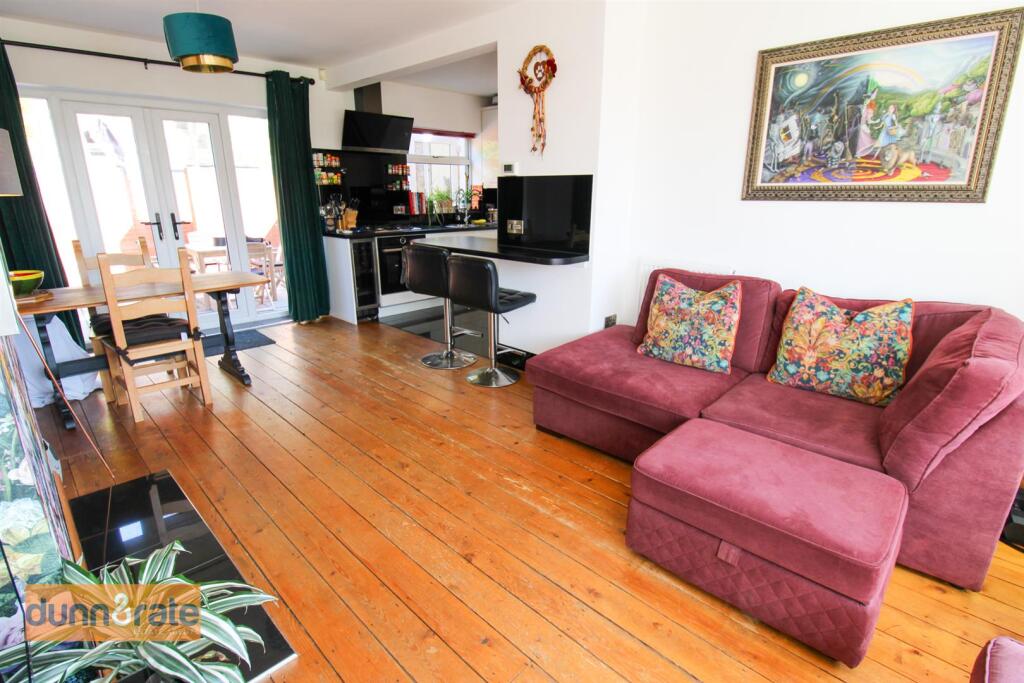 House in Stoke-on-Trent - View 4