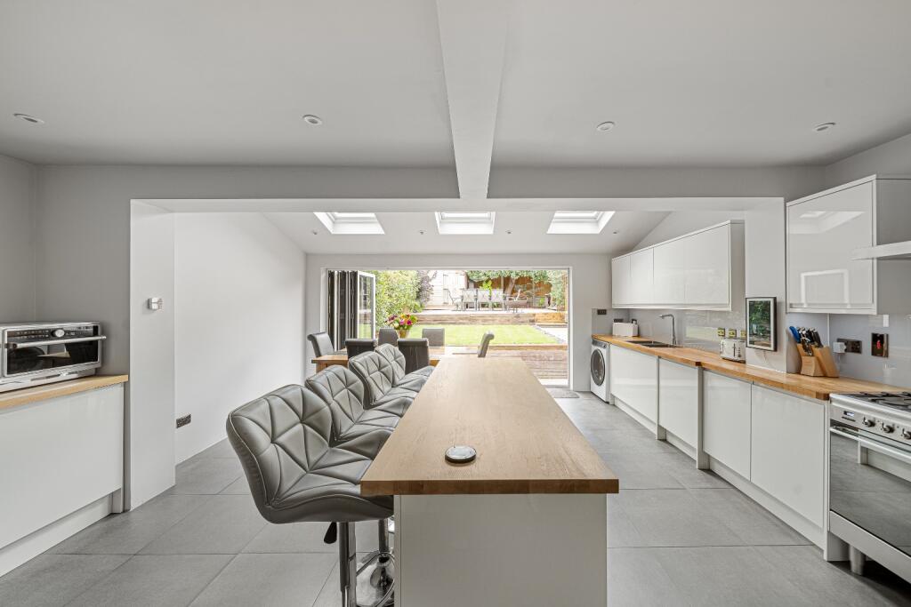 House in London - View 4