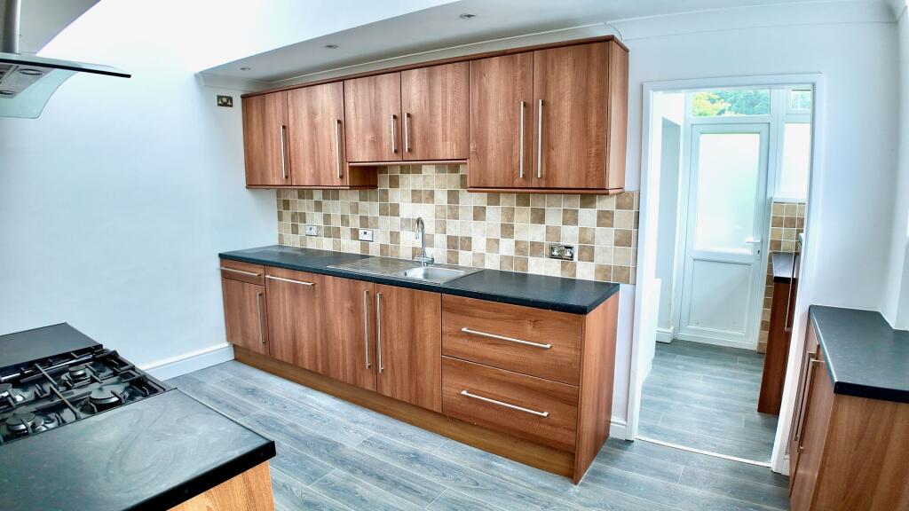 House in Blackwood, Caerphilly - View 3