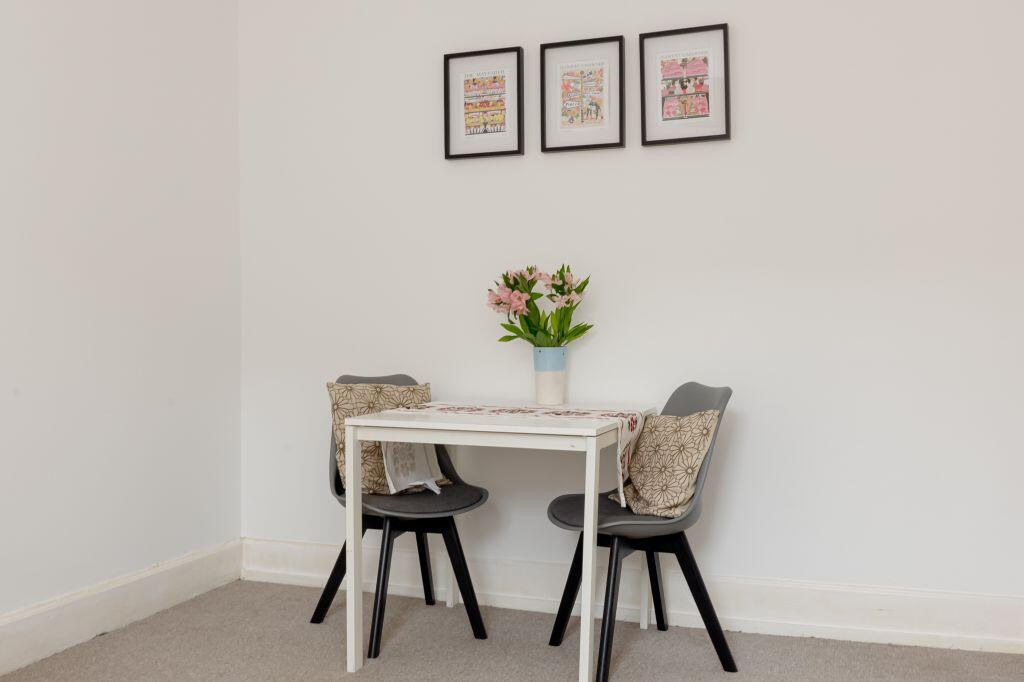 Apartment in Edinburgh - More