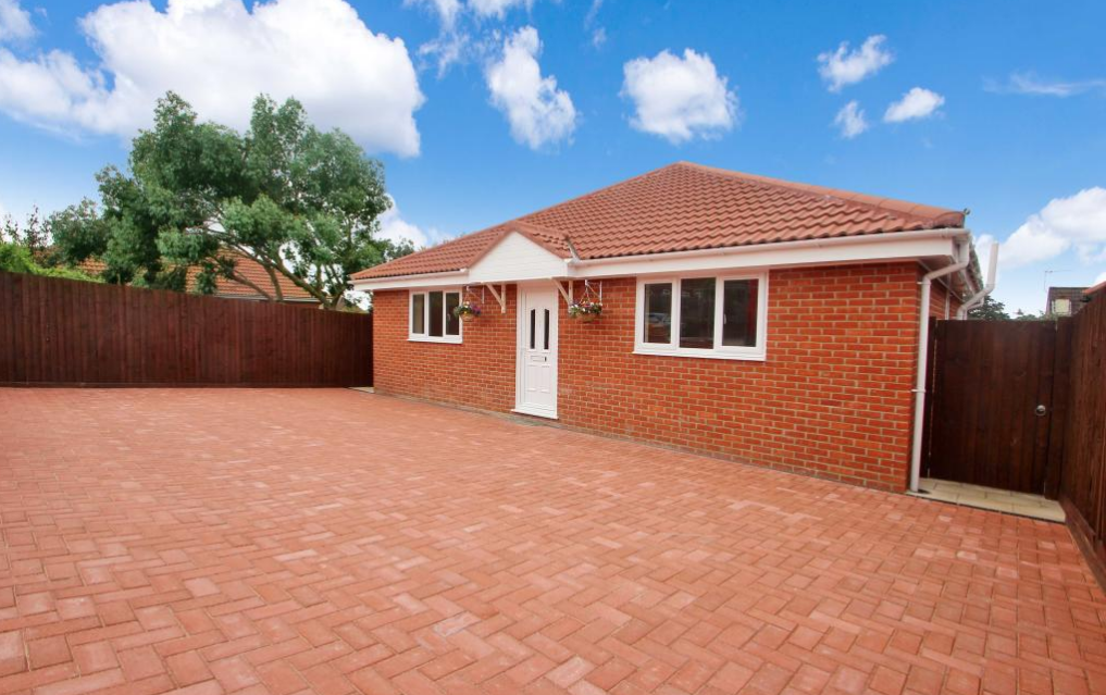 3-bed detached on Hainault Close, Colchester, Essex, £330,000