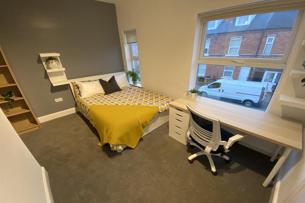 Main image of property: City Road, Beeston, NG9 2LQ