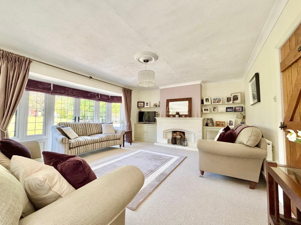 Collington Lane East, Bexhill-on-Sea, TN39 photo 4