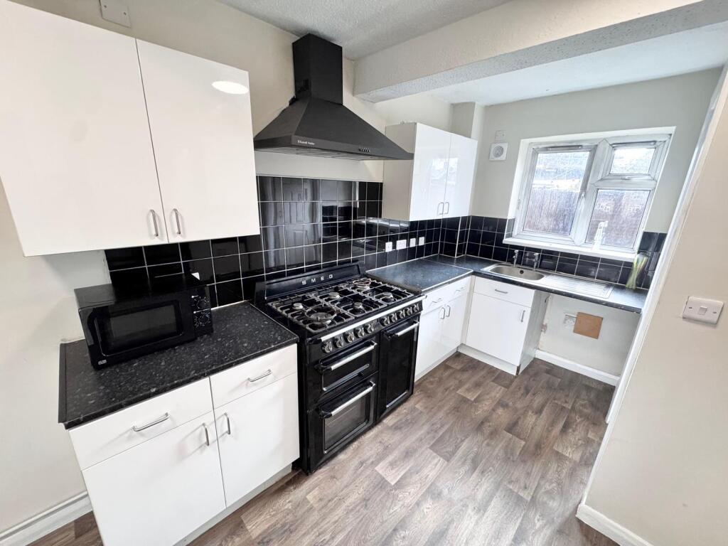 House in Charnwood, Shelthorpe - View 4