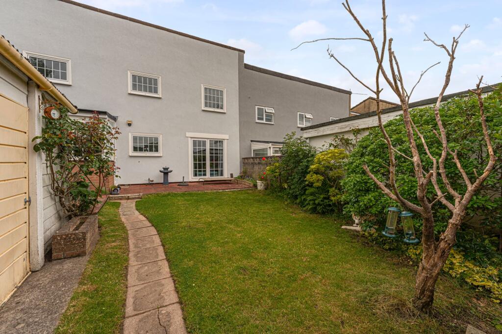2-bed terraced on Windsor Place, Rogerstone, NP10, £180,000