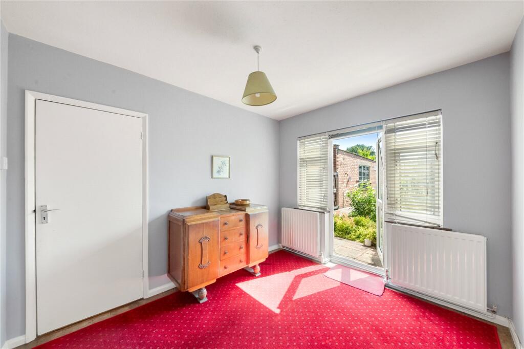 Leys Close, Harefield, Uxbridge, UB9 photo 4