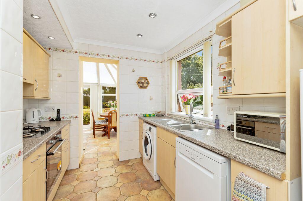 36 Tyler's Acre Gardens, Corstorphine, Edinburgh, EH12 7JH photo 4