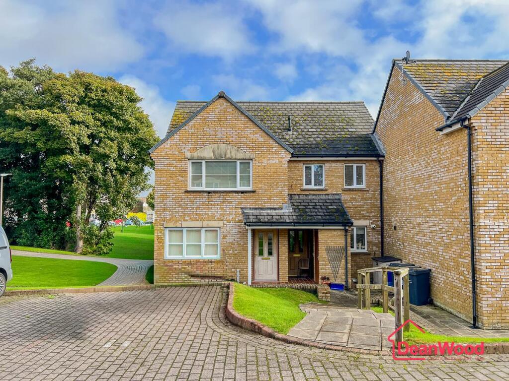 Main image of property: 8 Sycamore Grove, Douglas, Isle of Man