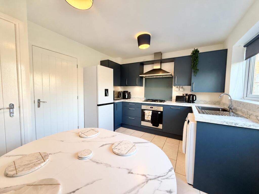 House in Tameside, Greater Manchester - View 4