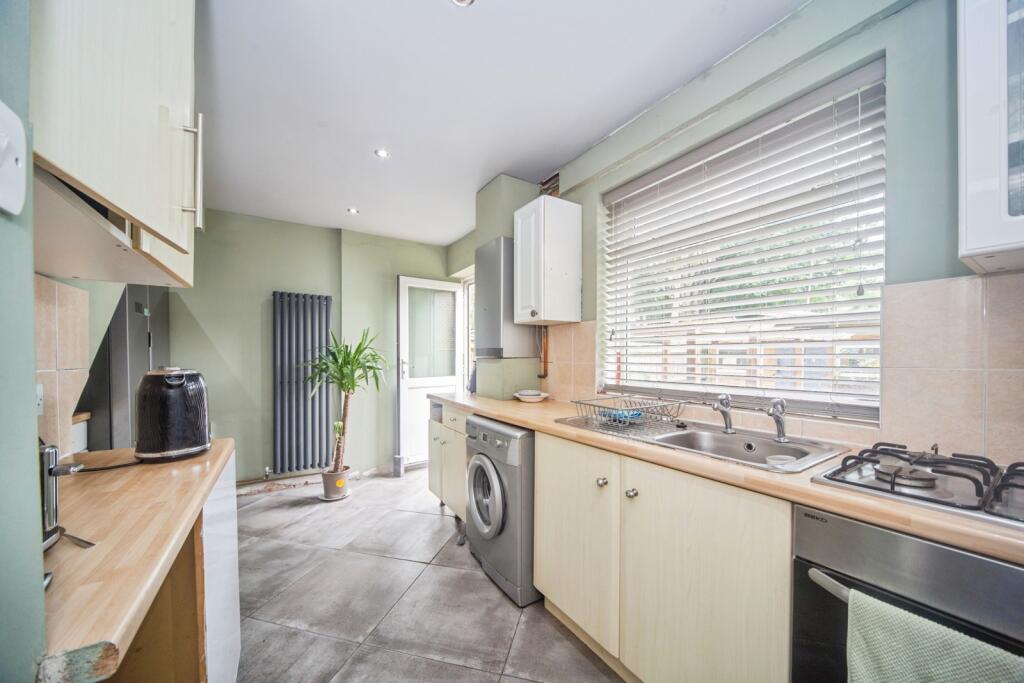 House in Southampton - View 4
