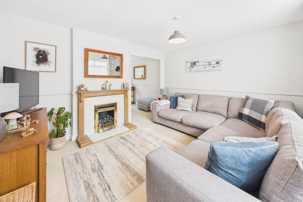 House in Dacorum, Adeyfield - View 2