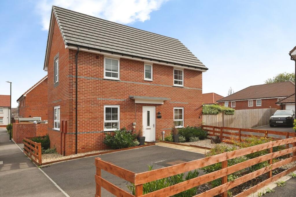Main image of property: Osprey Place, Newent, GL18