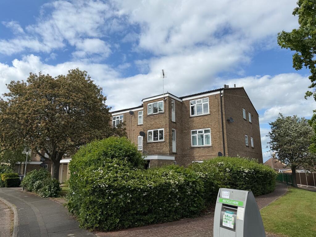Main image of property: Appleyard, Peterborough