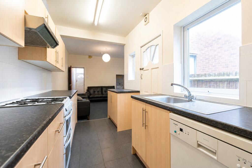 5 bedroom house for rent