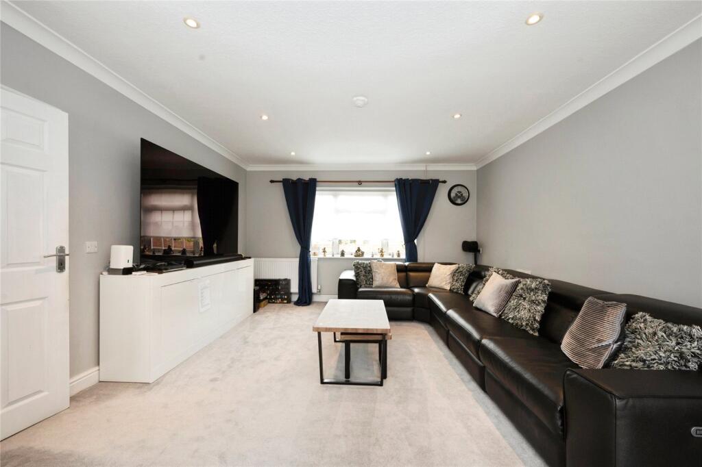 House in Runnymede, Ripley Springs, Englefield Green - View 3