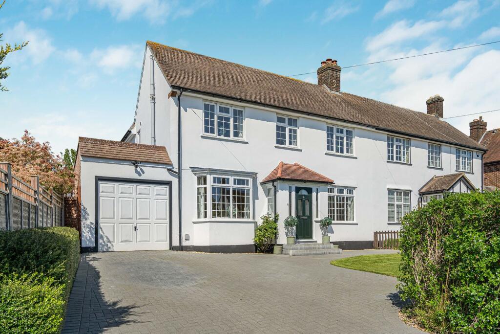 Main image of property: Moffats Lane, Brookmans Park, AL9