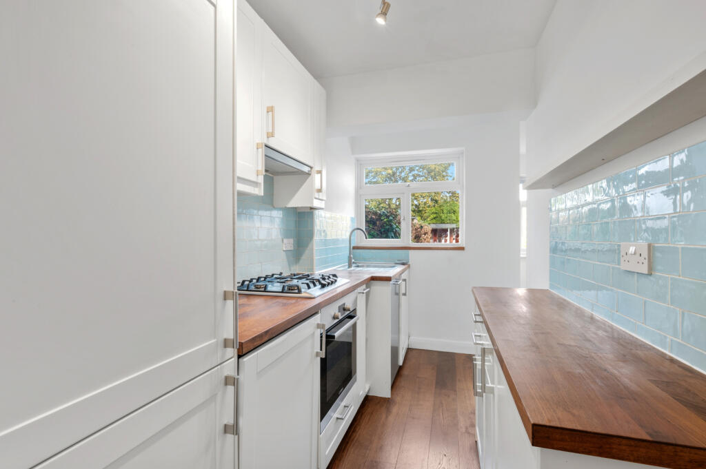 House in Morden, Lower Morden - More
